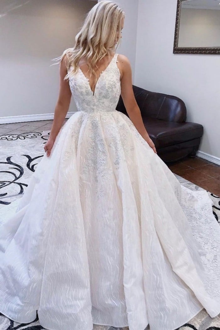 breeze bridal Wedding Dresses #wedding #weddingdresses #weddingideas #bridaldresses