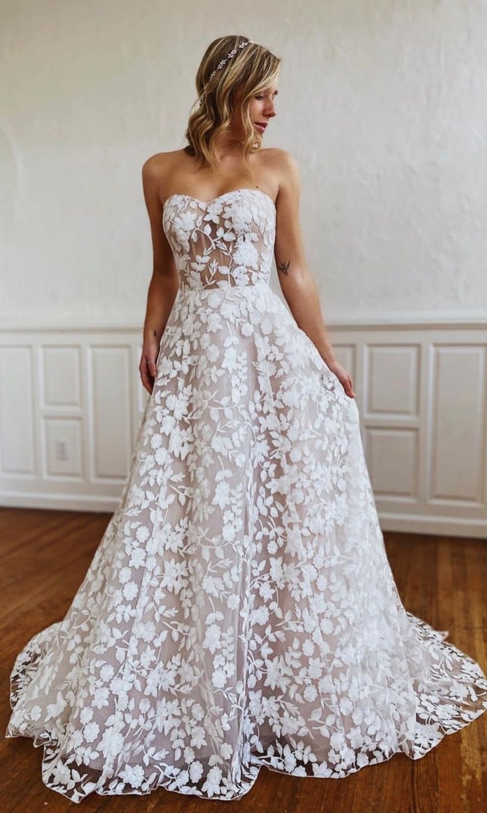 breeze bridal Wedding Dresses #wedding #weddingdresses #weddingideas #bridaldresses