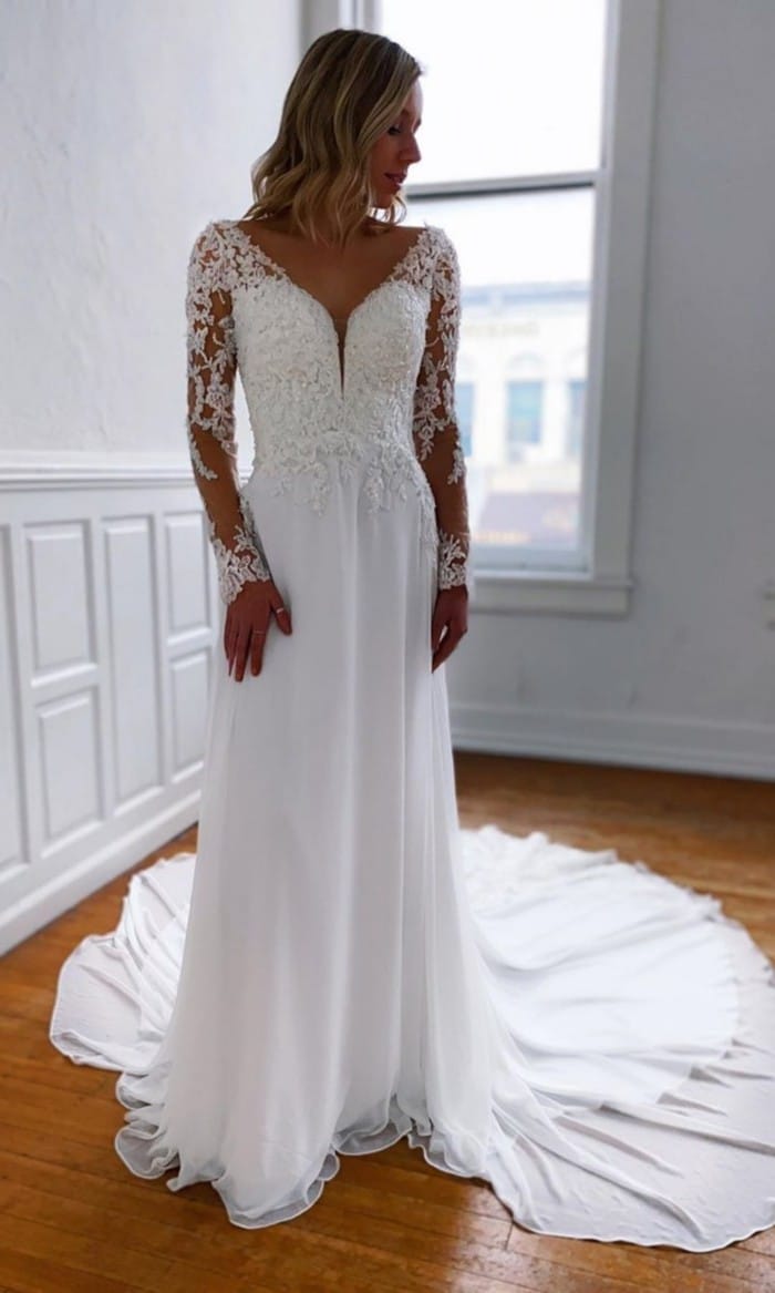 breeze bridal Wedding Dresses #wedding #weddingdresses #weddingideas #bridaldresses